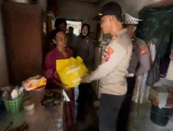 Polsek Wonoayu Sidoarjo Ajak Anggotanya Patroli Sambil Berbagi