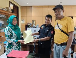 AJS Serahkan Berkas, Siap Kawal Program Pemkab Sidoarjo