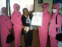 Kapolres Wonogiri. AKBP. H. Andi M Indra Amirulloh, SH., SIK., MM., MSI. Menyerahkan Bantuan Ke Warga Kurang Mampu Di Kecamatan Jatipurno