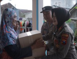 Polisi Kembali Berikan Bantuan Kepada Keluarga Aremania di Jember