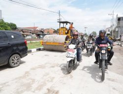 Sidak Proyek Frontage Road Ruas Delta Sari- Lingkar Timur