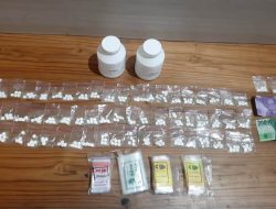 Satresnarkoba Polres Situbondo Berhasil Meringkus Wanita Diduga Pengedar Narkoba Jenis Pil Trex