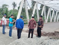 Ketua DPRD Lampung Utara Tinjau Kerusakan Jembatan di Jalinsumteng