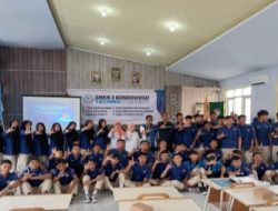 Polres Bondowoso Melaksanakan Penyuluhan di SMK 3 Bondowoso Terkait Medsos