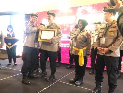Bidang Humas Polda Jateng Terima Penghargaan Pengelolaan Medol dan Medsos Terbaik dari Kadiv Humas Polri