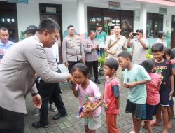 Kapolresta Sidoarjo Salurkan Bantuan Kemanusiaan untuk Negeri, Dari Sembako Hingga Bahan Bangunan