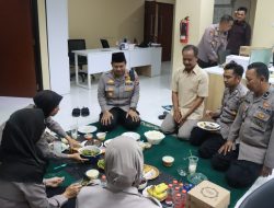Wujudkan Soliditas Antar Satfung Polresta Sidoarjo Jadi Juru Masak Buka Puasa
