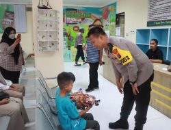 Kapolresta Sidoarjo Serahkan Bingkisan Lebaran di Ruangan Jenguk Tahanan