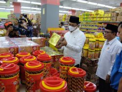 Jelang Lebaran 2023, Bupati Sidoarjo Sidak Mamin Dibeberapa Swalayan