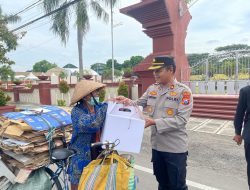 Polres Madiun Kota Salurkan Bantuan Kemanusiaan untuk Warga Kurang Mampu