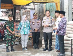 Kapolresta Sidoarjo Serahkan Bantuan Material Bangunan dan Wakaf Al Qur’an