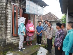 Berikan Layanan Kesehatan dan Blusukan ke Perkampungan Desa Tebel Sidoarjo