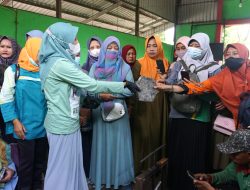 Limbah Plastik Jadi Eco Paving Block di TPA Banjarsari Bojonegoro