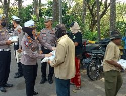 Polres Jember Salurkan Bantuan Sembako dan Edukasi Keselamatan di Gunung Gumitir