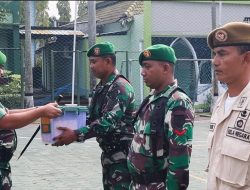 Dandim Bojonegoro Serahkan Bingkisan Lebaran kepada Prajurit dan PNS