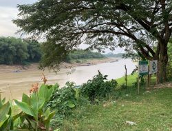 Pinggir Bengawan Solo Bojonegoro Makin Cantik, Jadi Tempat Santai Bareng Keluarga   