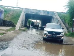 Masyarakat Brebes Keluhkan Jalan Rusak Parah dan Sangat Membahayakan Pengguna Jalan