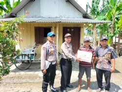 Polsek Krembung Peduli Pada Warga Kurang Mampu