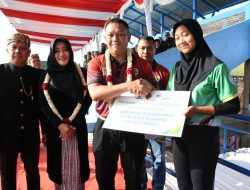 Bupati Mojokerto dan Danmenkav 2 Mar Lakukan Pembukaan Lomba Dayung Perahu Majapahit di Long Storage Kalimati