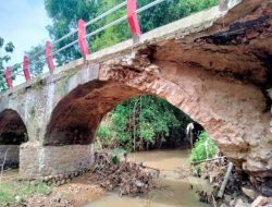 Jembatan Penghubung Antar Desa Pengerjaanya Asal-Asalan Tidak Sesuai Spesifikasi