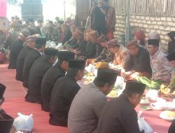 Ribuan Warga Padati Petik Laut di Pinggir Papas Sumenep