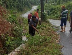 Kegiatan Gotong Royong di Pekon Way Ilahan Pulau Pangung Kabupaten Tanggamus