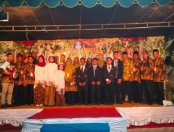 Lepas Siswa-siswi, Air Mata Haru Penuhi SDN Kalianget Timur X