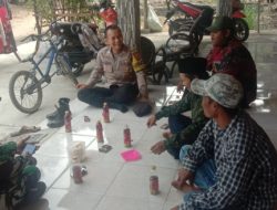 Bhabinkamtibmas dan Babinsa Sambangin Warga Gintung Tengah Polsek Ciwaringin