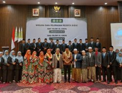 Wabup Sidoarjo : Wisuda Sebagai Manifestasi Pengakuan Publik Terhadap Proses