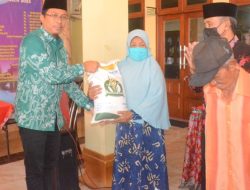 Bupati Sidoarjo Kawal Penyaluran BBS Tahap III