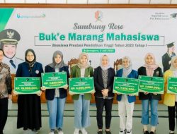 Demi Meningkatkan Sumber Daya Mamusia, Bupati Bojonegoro Terus Tambah Jumlah Penerima Beasiswa Prestasi