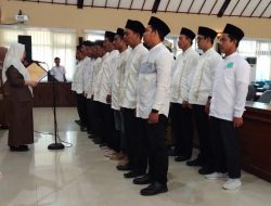 Bupati Melantik Pengurus FKPTMD Bojonegoro : Jadilah Agen Komunikasi Bidang Agama