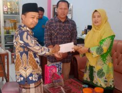 Perhutani KPH Lawu DS dan IIK Perhutani Beri Santunan Anak Yatim Piatu