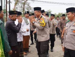 Jumat Curhat, Kapolresta Sidoarjo Silaturahmi Warga Jatikalang dan Sediakan Layanan Polri