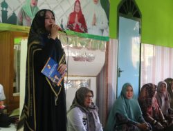 Waka TP-PKK Lampura Hadiri Pengajian Muslimat NU di Desa Tanjung Harapan