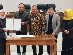 Hadiri Rapat Paripurna DPRD, Bupati Bojonegoro Beberkan Pertumbuhan Ekonomi yang Lebih Baik 