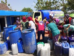 Warga Apresiasi Dropping Air Bersih Pemkab Bojonegoro di Wilayah Kekeringan
