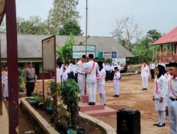 SMPN Satap 1 dan SDN 4 Datar Lebuay adakan Rutinitas Kegiatan Upacara