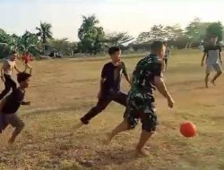 Jalin Tali Silaturrahim dengan Para Pemuda, Anggota Babinsa Laksanakan Giat Komsos