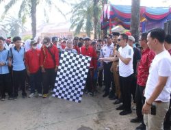 Menyambut HUT Rl ke-78, Wabup Lampura Bersama Masyarakat Kecamatan Abung Semuli Meriahkan Jalan Sehat