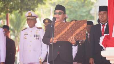 Ketua DPRD Sidoarjo Bacakan Teks Proklamasi di Upacara HUT RI ke-78