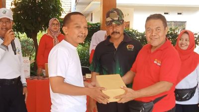 Meriahkan HUT RI ke-78, Camat Prajurit Kulon Gelar ‘Gebyar Jalan Sehat’ Berhadiah Door Prize Sebuah iPhone