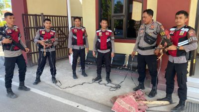 Samapta Polres Sumbawa Bubarkan Judi Sabung Ayam di Desa Penyaring