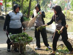 Srikandi Polresta Sidoarjo Laksanakan Giat Bakti Religi, Menyambut HUT Polwan ke-75