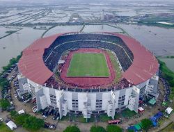 Pelatih Persebaya Sebut Stadion GBT Surabaya Berkelas Dunia