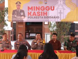 Polresta Sidoarjo Gelar Minggu Kasih di GKJW Mlaten