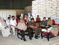 Launching Bantuan Pangan Cadangan Beras Dihadiri Dandim 0822 Bondowoso Beserta Forkopimda