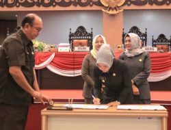 Rapat Paripurna, Semua Fraksi DPRD Kabupaten Mojokerto Menyetujui Raperda Perubahan APBD TA 2023