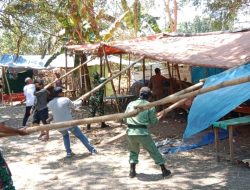 Personil Gabungan Gerebek Lokasi Sabung Ayam di Balongbendo