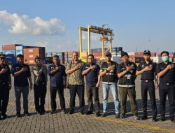 Satgasus Pencegahan Korupsi Polri Monitoring di KPPBC Pelabuhan Tanjung Perak